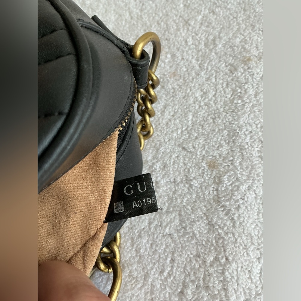 Gucci Black Chevron Crossbody with Gold Accents - Picture 14 of 16